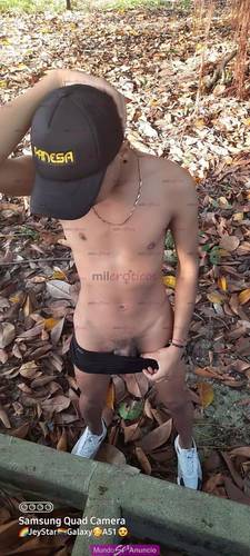 Pollito 18 Años bien dotado versatil full arrecho