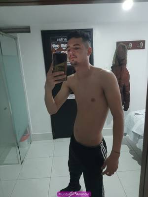 MACHO ACTIVO DISPUESTO A COMPLACER TODAS TU FANTASIAS.