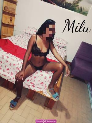 MILU MORENA JUGETONA Y DISPUESTAS ACUMPLIR TUS FANTACIA