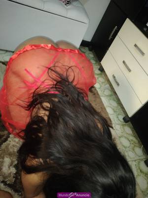 Hermosa madura con gran culo ven y llenale su vagina de lech