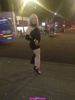 Fisioterapeuta y masajista profesional mujer transgenero