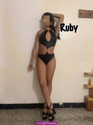 RUBY , TU MORENA  ARDIENTE TRIPLATO DISPONIBLE 24/7