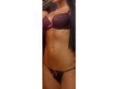chichona rico , sabroso cuerpo delgado , súper adolescente , de 18 años ..  8186012305