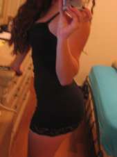 KAREN AMOROSA Y JUGUETONA