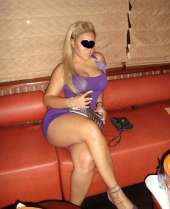 LINDA CHICA EXUBERANTE