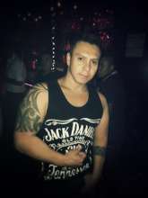 escort gay roberto