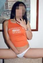 JOVENCITA HACIENDO TRAVESURAS