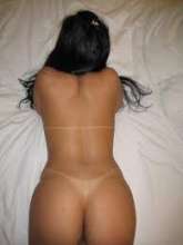 morena con un cuerpo exquisito