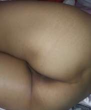 Mujer casada busca