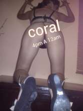 VARIAS CHICAS DISPUESTAS A COMPLACERTE EN LENCERIA