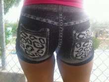 chica hermosa joven y complaciente