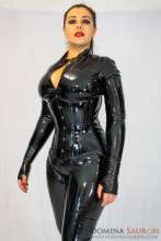 Dominatriz Profesional: sesiones online y presenciales