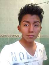 joven es  busca de algo real