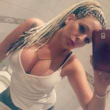 Soy una chica muy caliente y dicen linda