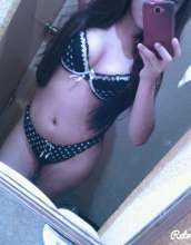HERMOSA NIÑA CALIENTE