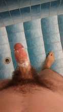 Chico de buena VERGA y MUY CACHONDO.