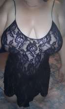 LINDA MADURA TETONA
