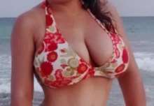 Grandes bubis y trasero rico naomi