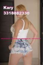 Kary complaciente y cachonda