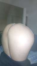Ofrezco a mi esposa nalgona