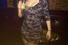 chica de 18 años experta en oral , te haré gozar ¡