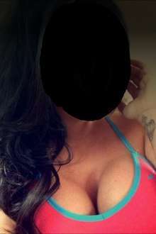 AMA DE CASA, SEXO RICO, TETAS ENORMES