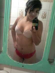 MUCHACHITA MUY ATREVIDA Y SENSUAL FOTOS REALES