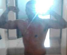 macho complaciente