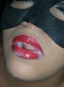MIS LABIOS HUMEDOS TE ESPERAN PARA DEJARTE SIN LECHITA