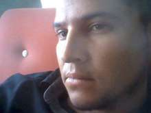 guapo y disponible