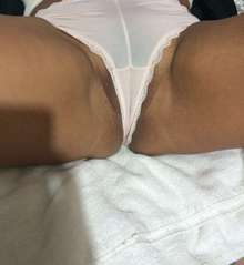 Pareja busca hombre para trio