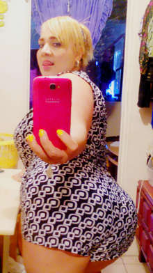 SEXXXI CACHONDAAA GOLOXXXA MUY CONPLACIENTEEEE
