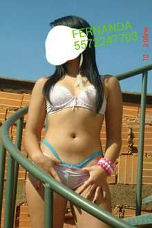 Morena sensual pervertida y muy complaciente