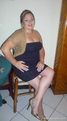 hola MADURITA RECIEN DIVORCIADA