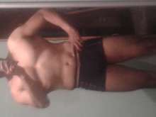 chicas tvs que les guste usar pantimedias o ligeros