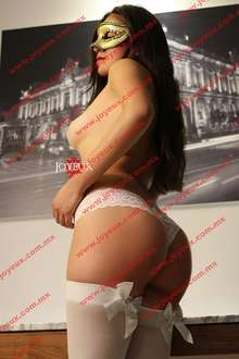 Soy la chica que ves en las fotos y video
