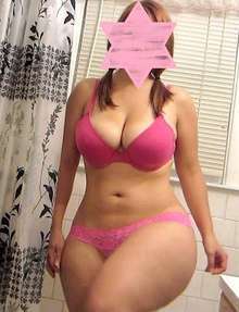 PUCHITA RIKA Y MUY APRETADITA