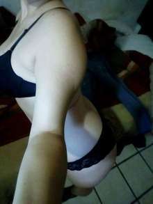 Karla hermosa piel blanca 18 AÑOS