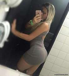 Llámame estoy dispuesta a cumplir tus fantasías