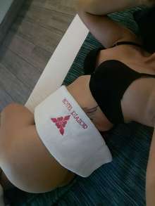 Zeida una chica de 21años Que esta para cumplirte de todo