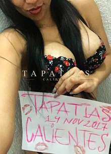 CHICA TETONA PIEL BLANCA VAGINA ROSITA