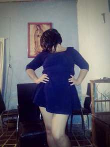 Mujer muy complaciente