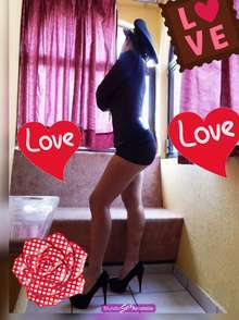 100%ARDIENTE Y CACHONDA