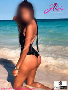 Miranda una diosa en la cama servicio de lujo