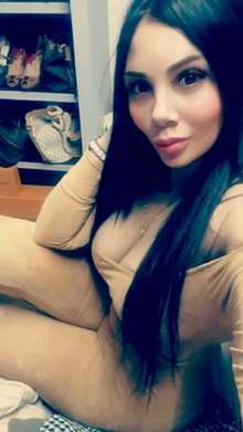 NALGONA Y PIERNUDA__  GORETTY