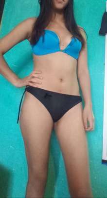 Linda jovencita de talla 5 y 18 años
