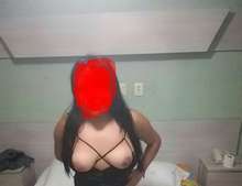 Experta en oral chichona y súper apretadita