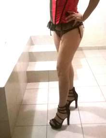 Esposa discreta pero dispuesta