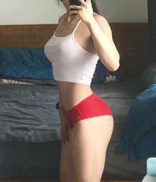 Flaquita de 20 añitos 500 servicio