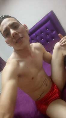 FERNANDO LINDO SCORT $400 VAMOS A COJER PAPI CON DEPA